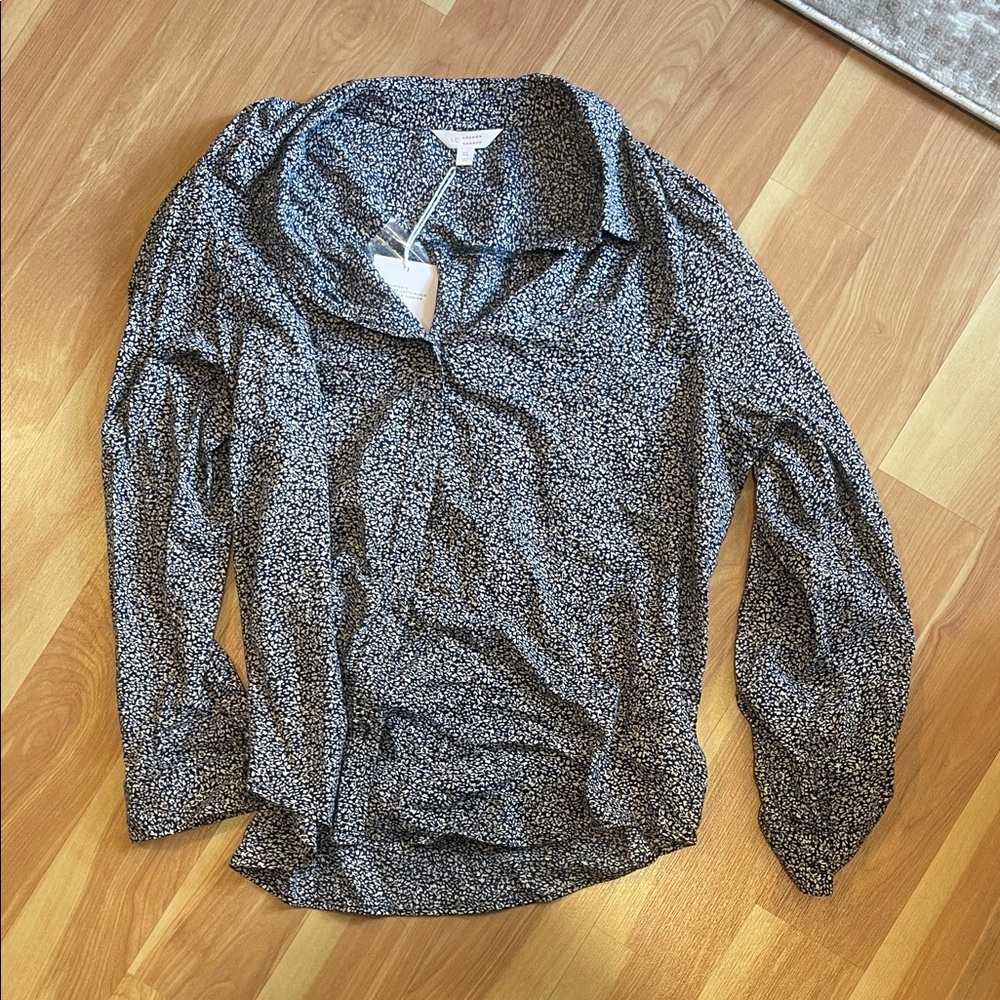 LC Lauren Conrad Blue and White Button Down Shirt
